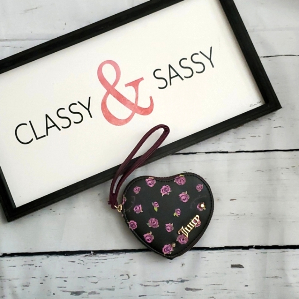 🌺JUICY COUTURE HEART WRISTLET